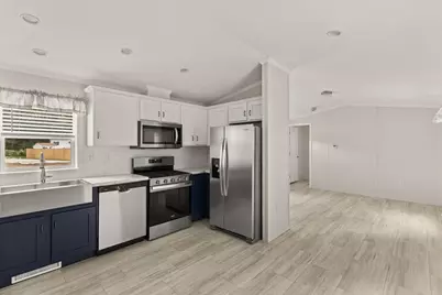 1540 Broadway #20, Raynham, MA 02767 - Photo 3