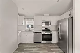 1540 Broadway, Raynham, MA 02767 - Photo 3
