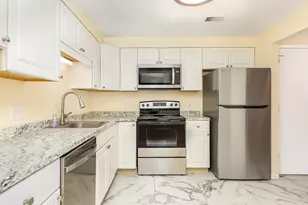 1004 Paradise Rd, Swampscott, MA 01907 - Photo 5