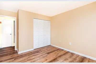1004 Paradise Rd #2M, Swampscott, MA 01907 - Photo 17