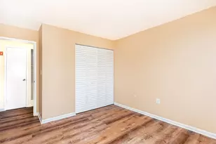 1004 Paradise Rd, Swampscott, MA 01907 - Photo 17