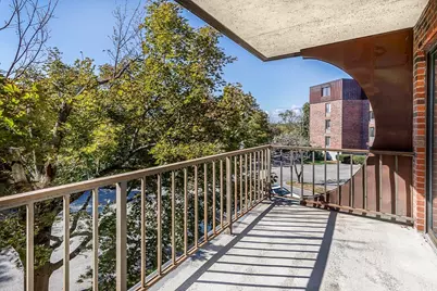 1004 Paradise Rd #2M, Swampscott, MA 01907 - Photo 11