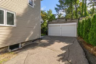 29 Winslow Rd, Belmont, MA 02478 - Photo 19