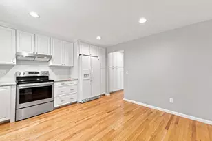 770 Salisbury St, Worcester, MA 01609 - Photo 9