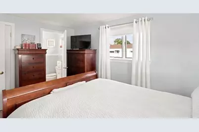 33 Nicholson St, Lynn, MA 01905 - Photo 13