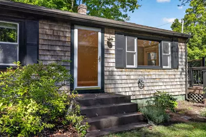 10 Hayward St, Randolph, MA 02368 - Photo 23
