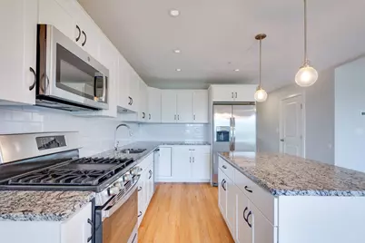 1204 Hazelwood Way #1204, Clinton, MA 01510 - Photo 5