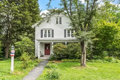 46 Broad St, Barre, MA 01005 - Photo 1