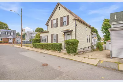 27 Houston Pl, Lynn, MA 01905 - Photo 35