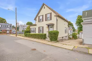 27 Houston Pl, Lynn, MA 01905 - Photo 35