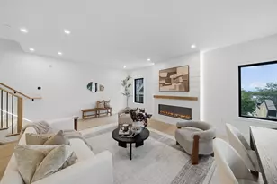 421 E 6th St, Boston, MA 02127 - Photo 5