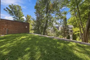 421 E 6th St, Boston, MA 02127 - Photo 39