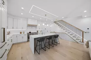 421 E 6th St, Boston, MA 02127 - Photo 7