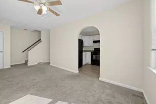8 Mahogany Run, Leominster, MA 01453 - Photo 5