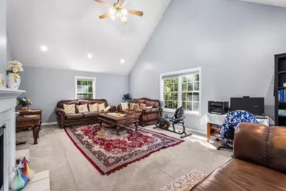 245 Hampstead St, Methuen, MA 01844 - Photo 21