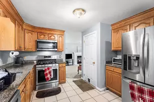 245 Hampstead St, Methuen, MA 01844 - Photo 11