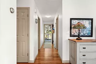 28 Elm St, Manchester by the Sea, MA 01944 - Photo 11