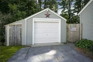 28 Londonderry Rd, Framingham, MA 01701 - Photo 27