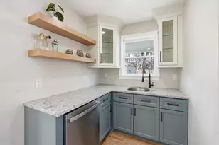 36 Central St, Auburn, MA 01501 - Photo 13