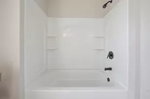 36 Central St, Auburn, MA 01501 - Photo 15