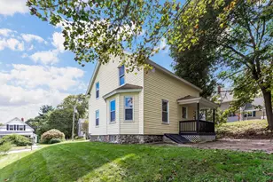 36 Central St, Auburn, MA 01501 - Photo 5
