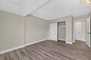 566 Commonwealth Ave, Boston, MA 02215 - Photo 17
