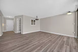 566 Commonwealth Ave, Boston, MA 02215 - Photo 13