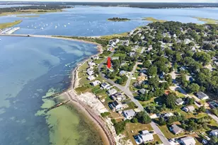 27 Alder St, Fairhaven, MA 02719 - Photo 3