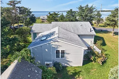 27 Alder St, Fairhaven, MA 02719 - Photo 11
