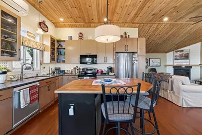 27 Alder St, Fairhaven, MA 02719 - Photo 29