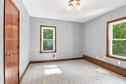 28 Eastern Avenue, Webster, MA 01570 - Photo 9