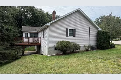 12 Deerfield Cir, Auburn, MA 01501 - Photo 7