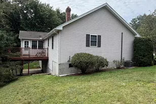 12 Deerfield Cir, Auburn, MA 01501 - Photo 7