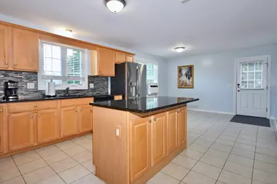581 Plymouth St #581, Middleborough, MA 02346 - Photo 9