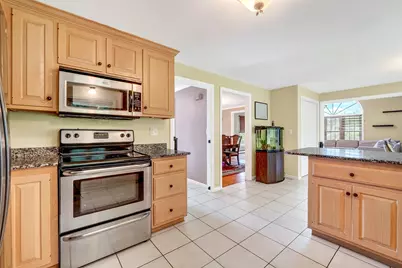 27 Field Pond Rd, Milford, MA 01757 - Photo 13