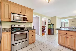 27 Field Pond Rd, Milford, MA 01757 - Photo 13