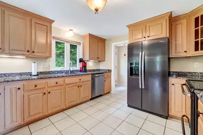 27 Field Pond Rd, Milford, MA 01757 - Photo 11