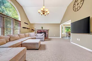 27 Field Pond Rd, Milford, MA 01757 - Photo 3