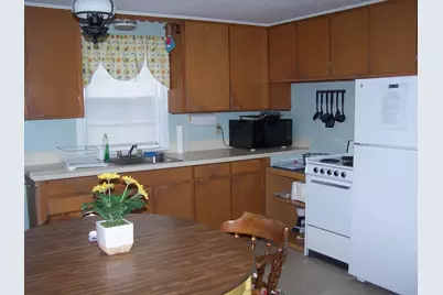 334 Phillips, Sandwich, MA 02532 - Photo 3