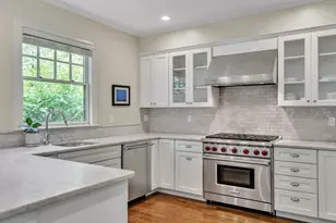 131 Winchester St, Brookline, MA 02446 - Photo 5