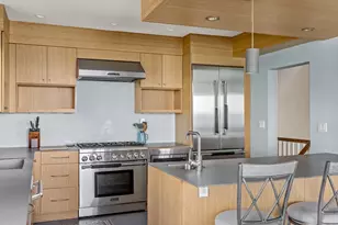 20 Bay View Ave, Quincy, MA 02169 - Photo 5