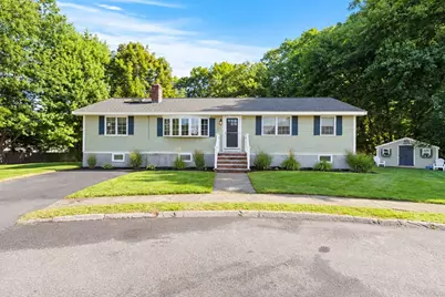 31 Columbus Road, Woburn, MA 01801 - Photo 1