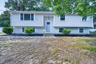 40 High Pine Dr, Plymouth, MA 02360 - Photo 1