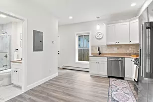 15 Vernon St, Worcester, MA 01610 - Photo 3