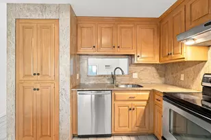109 Highwood Dr, Franklin, MA 02038 - Photo 5