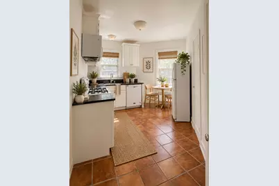 5 Garden Ct #1, Cambridge, MA 02138 - Photo 5