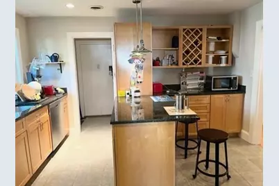 10 Duxbury Rd #10, Newton, MA 02459 - Photo 5