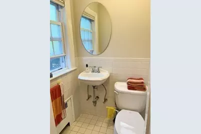 10 Duxbury Rd #10, Newton, MA 02459 - Photo 9