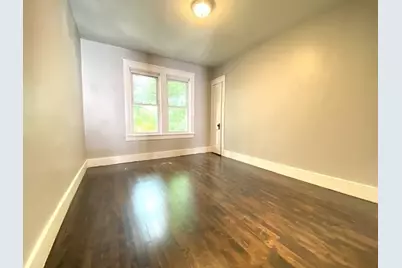 11 Leon St, Worcester, MA 01604 - Photo 7