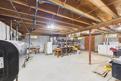 1541 N Hixville Rd, Dartmouth, MA 02747 - Photo 21
